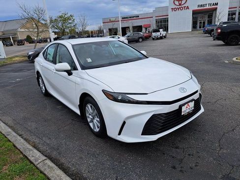 New 2026 Toyota Camry LE image 4