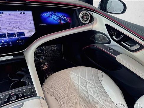 Used 2024 Mercedes-Benz EQS AMG 4MATIC image 22