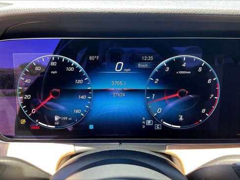 Used 2022 Mercedes-Benz E 350 Sedan image 13