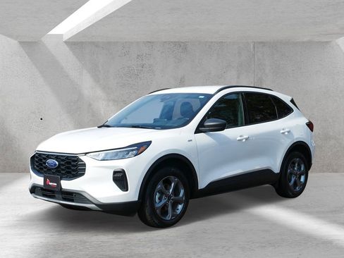 Certified 2025 Ford Escape ST-Line image 6