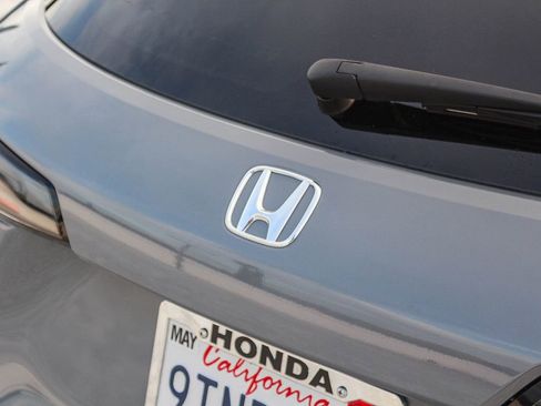 Used 2025 Honda HR-V Sport image 6