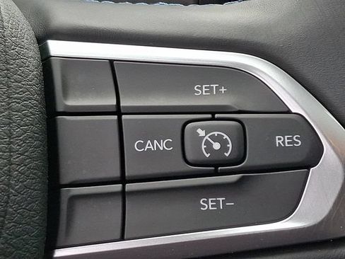 Used 2022 Jeep Compass Latitude w/ Convenience Group AWD/4WD image 22
