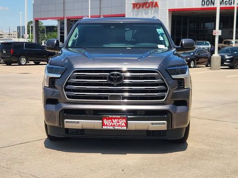 Used 2024 Toyota Sequoia Limited w/ Tow Technology Package AWD/4WD image 2