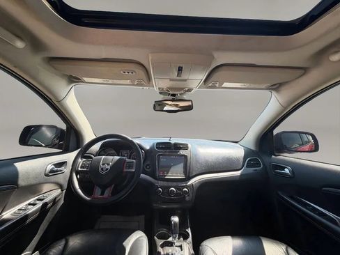 Used 2017 Dodge Journey Crossroad FWD image 12