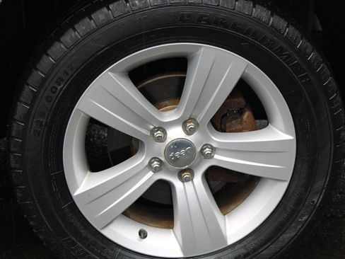 Used 2014 Jeep Compass Sport AWD/4WD image 25