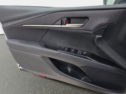 Certified 2025 Toyota Camry LE image 21