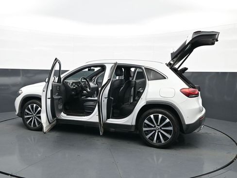Used 2021 Mercedes-Benz GLA 250 4MATIC image 30