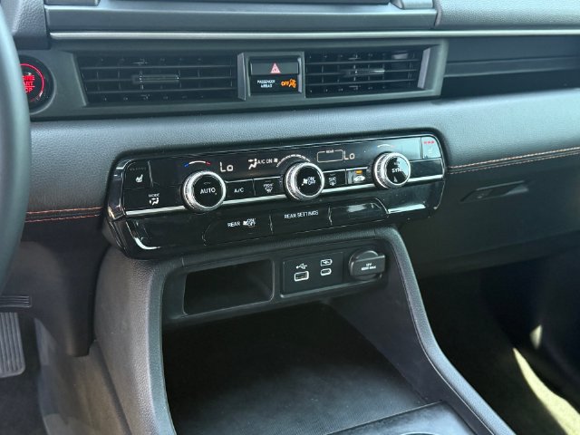 Used 2023 Honda Pilot Sport image 23