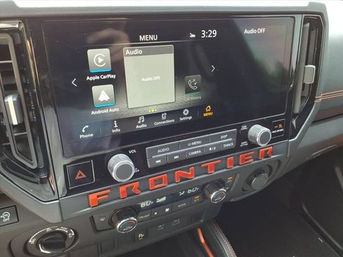 Used 2025 Nissan Frontier PRO-4X AWD/4WD image 31