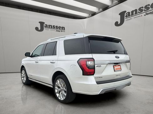 Used 2019 Ford Expedition Platinum AWD/4WD image 2