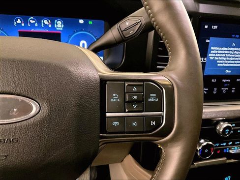 Certified 2025 Ford F450 Platinum w/ Platinum Plus Package AWD/4WD image 18