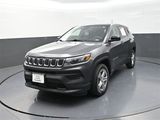 Used 2024 Jeep Compass Sport image 3