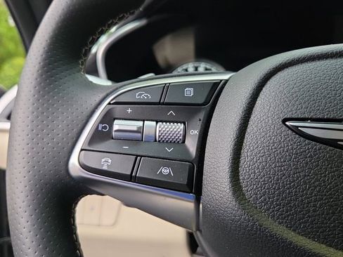 Used 2026 Genesis G70 2.5T RWD image 24