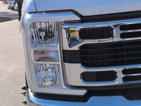 Used 2025 Ford F350 XL w/ XL Chrome Package RWD image 11