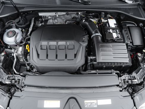 Certified 2025 Audi Q3 2.0T Premium w/ Convenience Package image 32