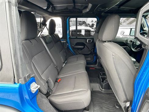 Used 2021 Jeep Wrangler Unlimited Sport image 31
