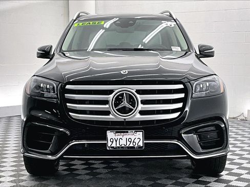 Used 2026 Mercedes-Benz GLS 450 4MATIC image 2