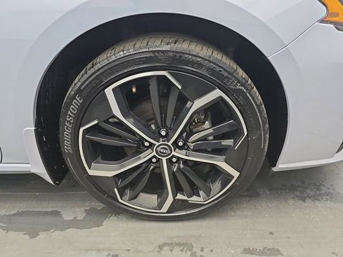 Used 2023 Nissan Altima 2.5 SR w/ SR Premium Package AWD/4WD image 12