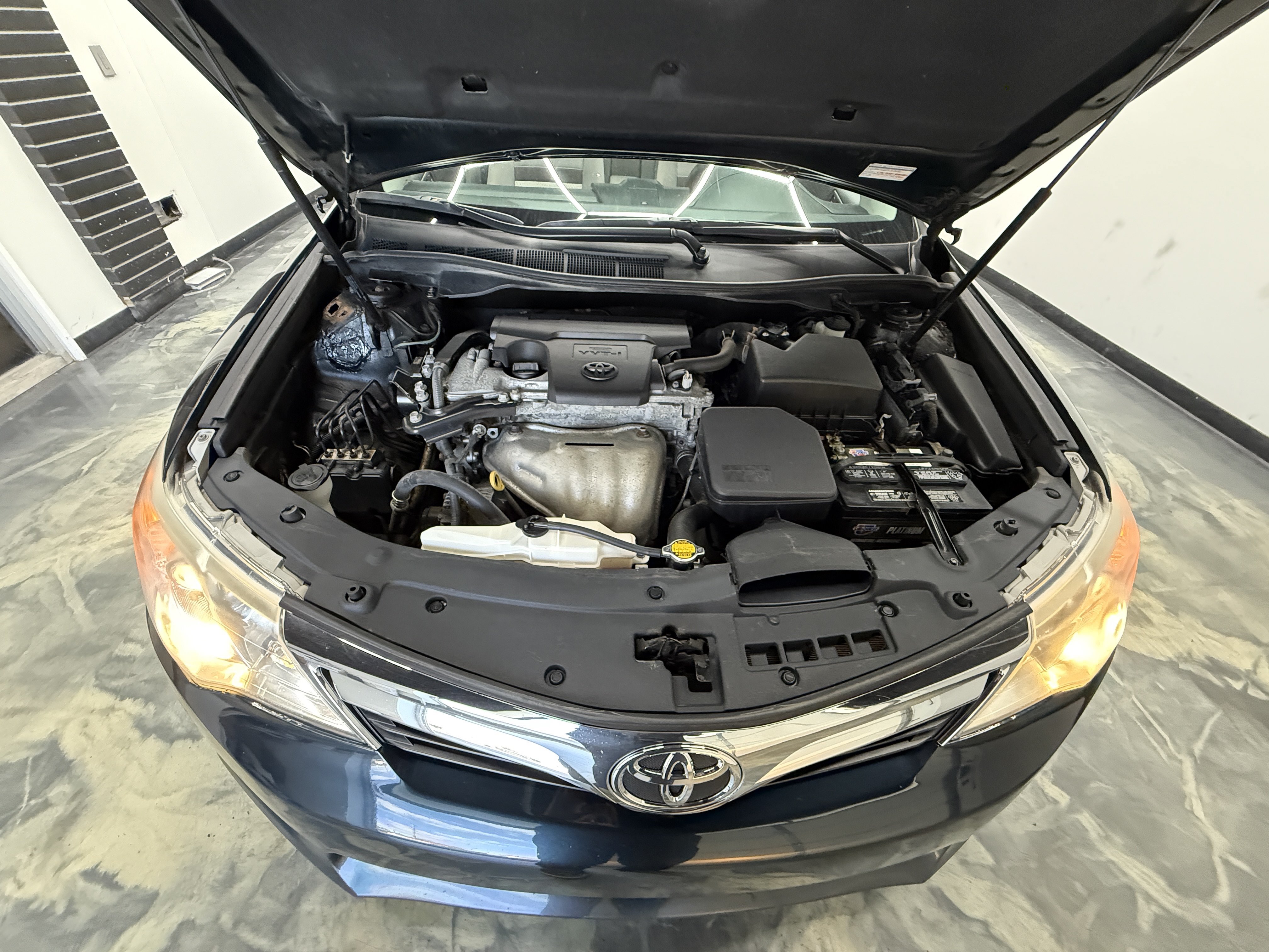 Used 2013 Toyota Camry LE FWD image 27