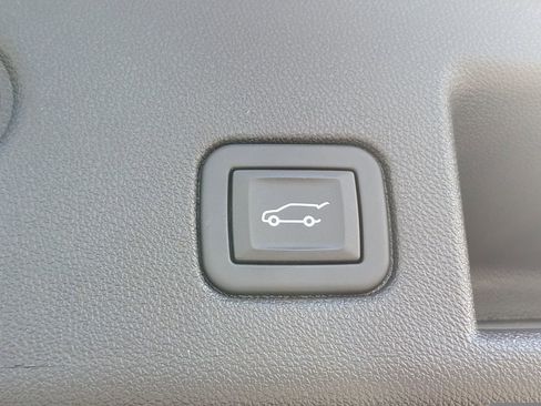 Used 2024 Chevrolet Equinox RS w/ RS Leather Package AWD/4WD image 13