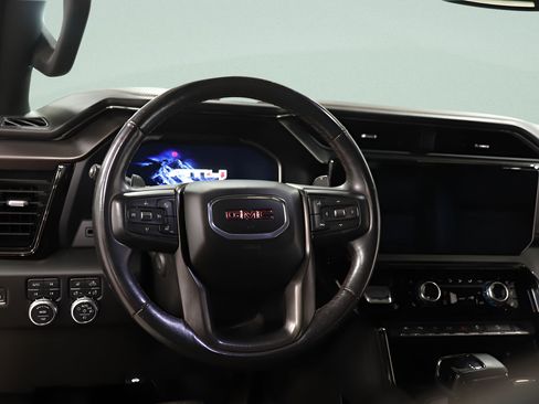Used 2023 GMC Sierra 1500 AT4 w/ AT4 Premium Package AWD/4WD image 9