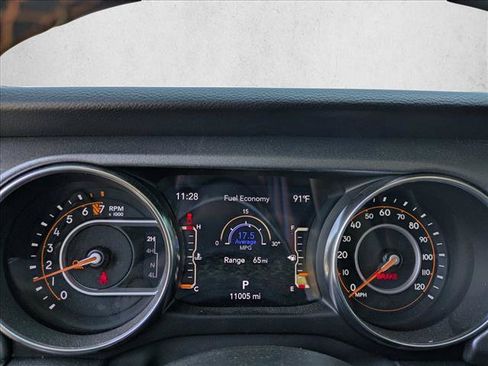 Used 2023 Jeep Gladiator Mojave w/ Trailer Tow Package AWD/4WD image 9