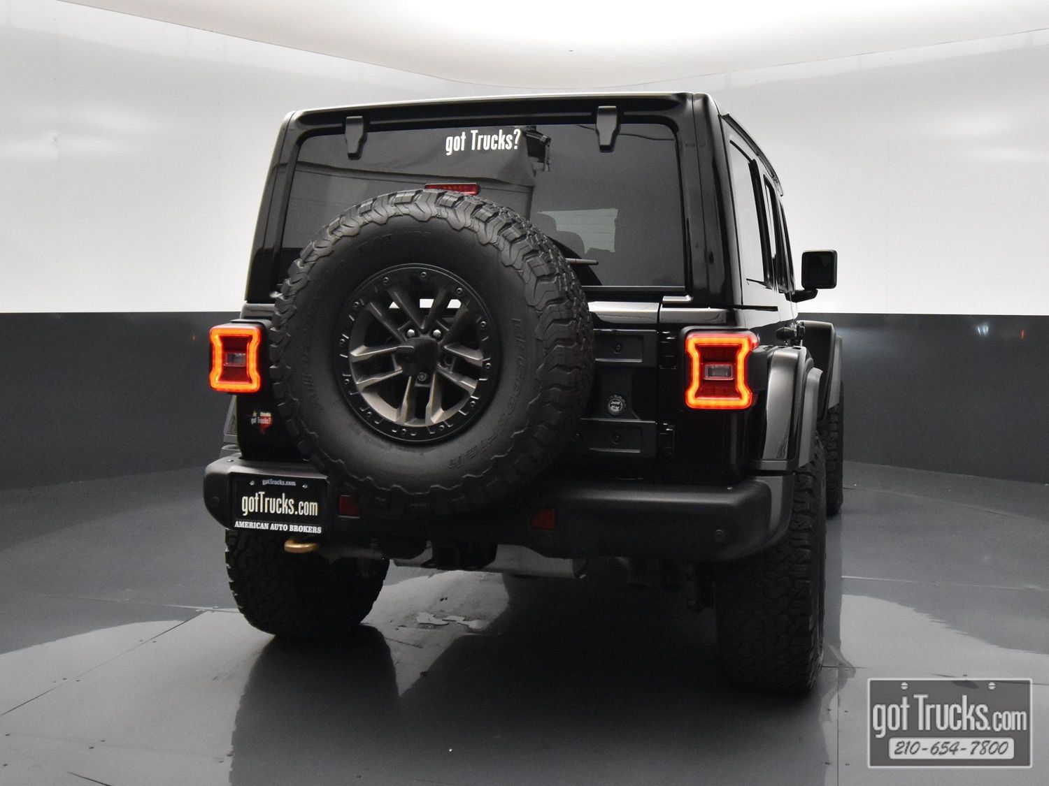 Used 2024 Jeep Wrangler Unlimited Rubicon 392 AWD/4WD image 6