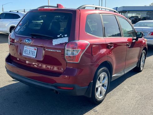 Used 2016 Subaru Forester 2.5i Premium w/ All-Weather Package AWD/4WD image 4