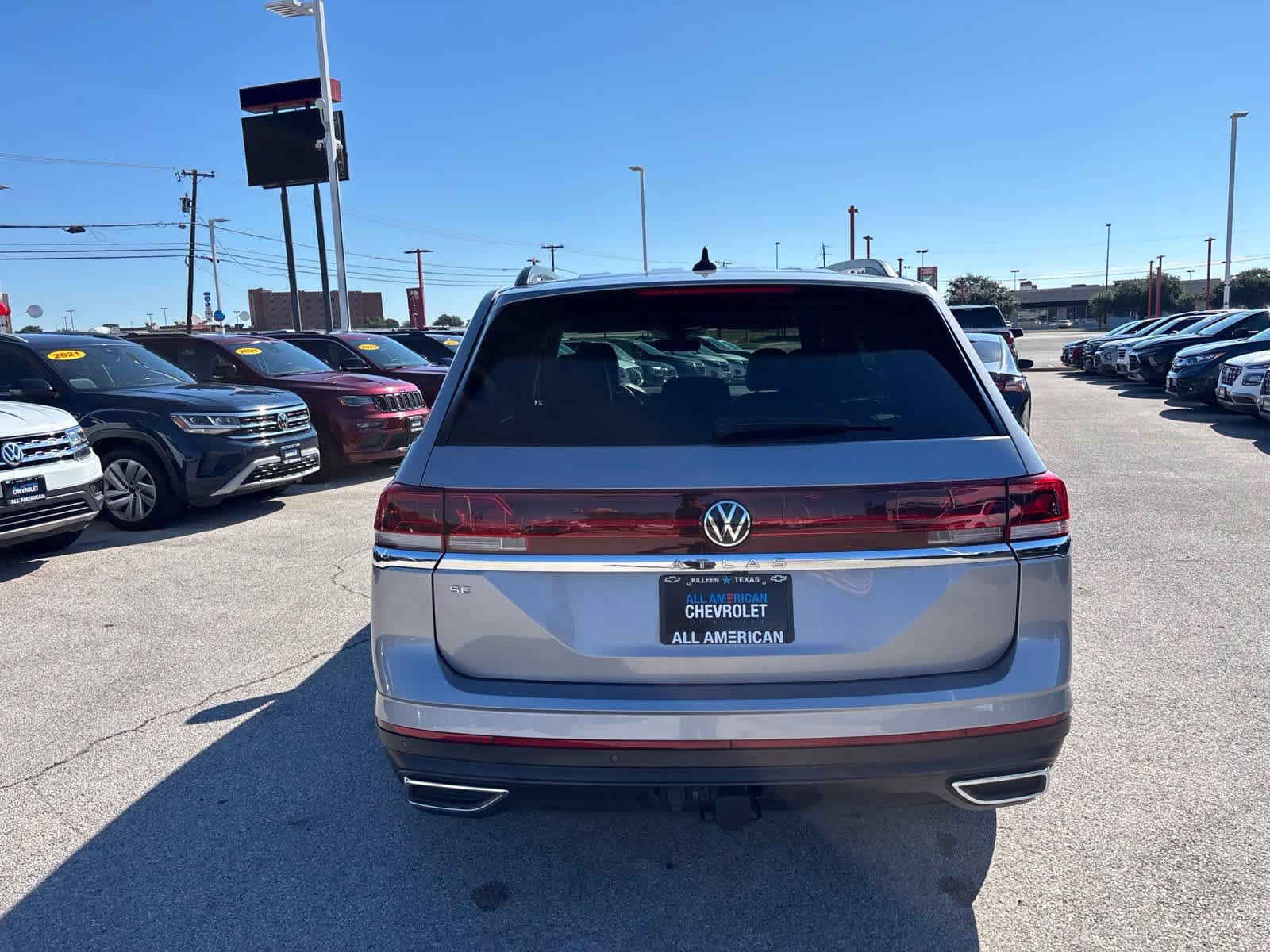 Used 2024 Volkswagen Atlas SE FWD image 6