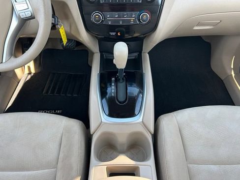 Used 2015 Nissan Rogue S AWD/4WD image 15