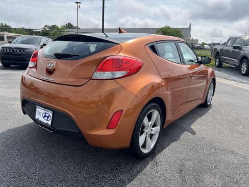 Used 2014 Hyundai Veloster FWD image 5