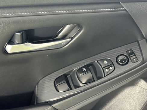 Certified 2025 Nissan Sentra SV FWD image 13