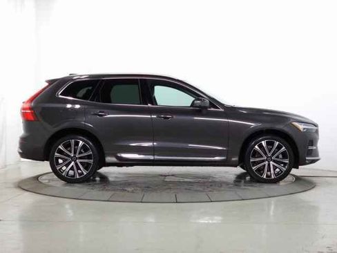 Certified 2023 Volvo XC60 B6 Ultimate w/ Climate Package image 13