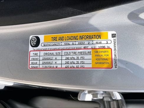 Certified 2021 Chevrolet Equinox LS w/ LS Convenience Package FWD image 34
