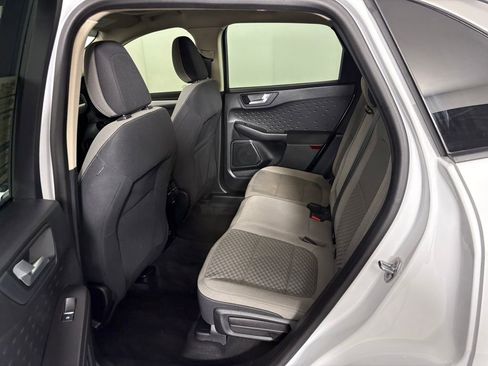 Certified 2020 Ford Escape SE image 29