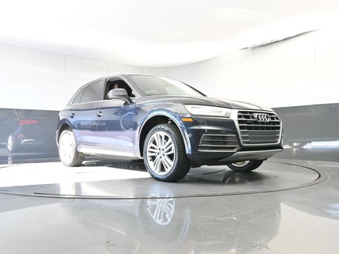 Used 2018 Audi Q5 2.0T Premium Plus w/ Premium Plus Package image 29