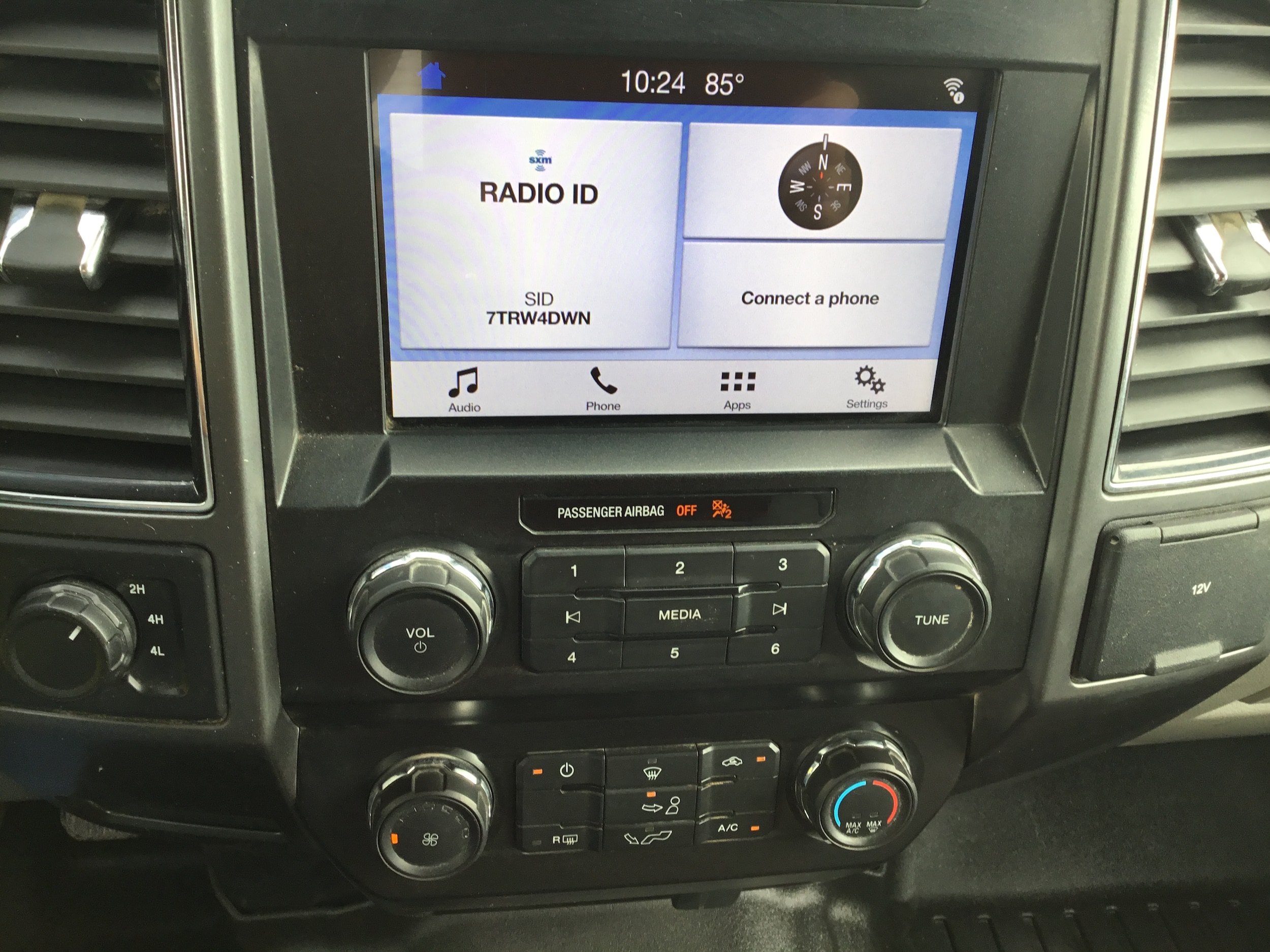 Used 2019 Ford F150 XLT w/ Equipment Group 301A Mid AWD/4WD image 17