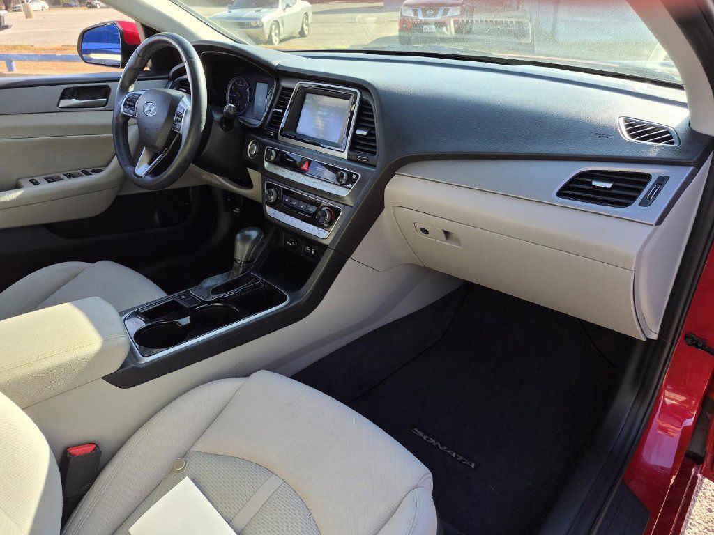 Used 2018 Hyundai Sonata SEL FWD image 8