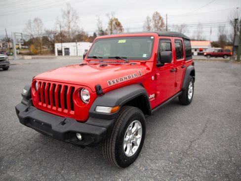Used 2021 Jeep Wrangler Unlimited Islander image 8