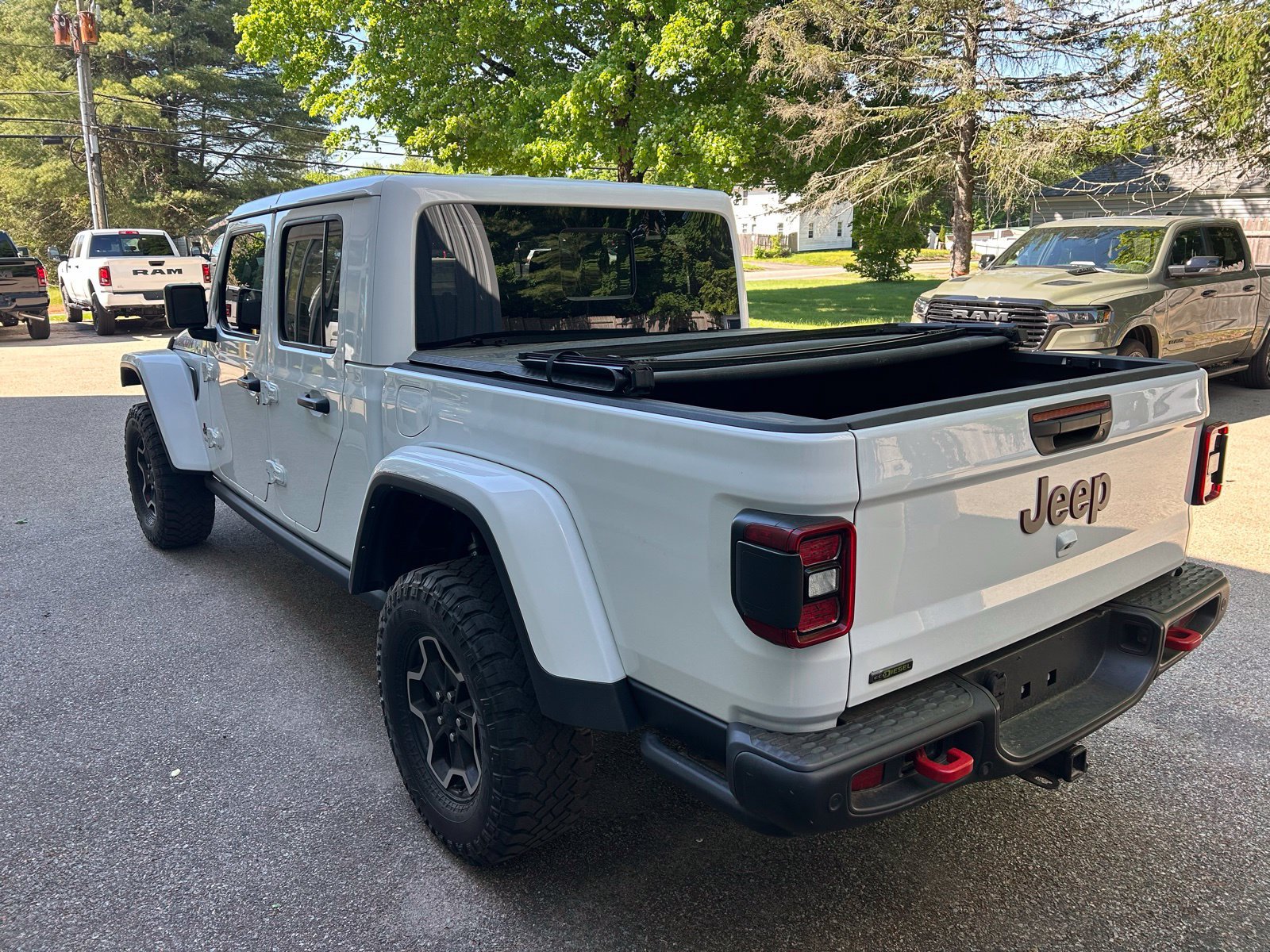 Used 2021 Jeep Gladiator Rubicon w/ Uconnect 4C Nav & Sound Group AWD/4WD image 7