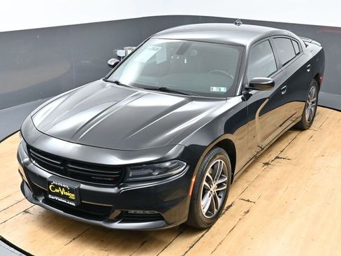 Used 2019 Dodge Charger SXT AWD/4WD image 5