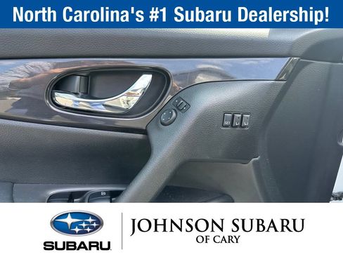Used 2018 Nissan Rogue SV w/ Sun & Sound Touring Package FWD image 19