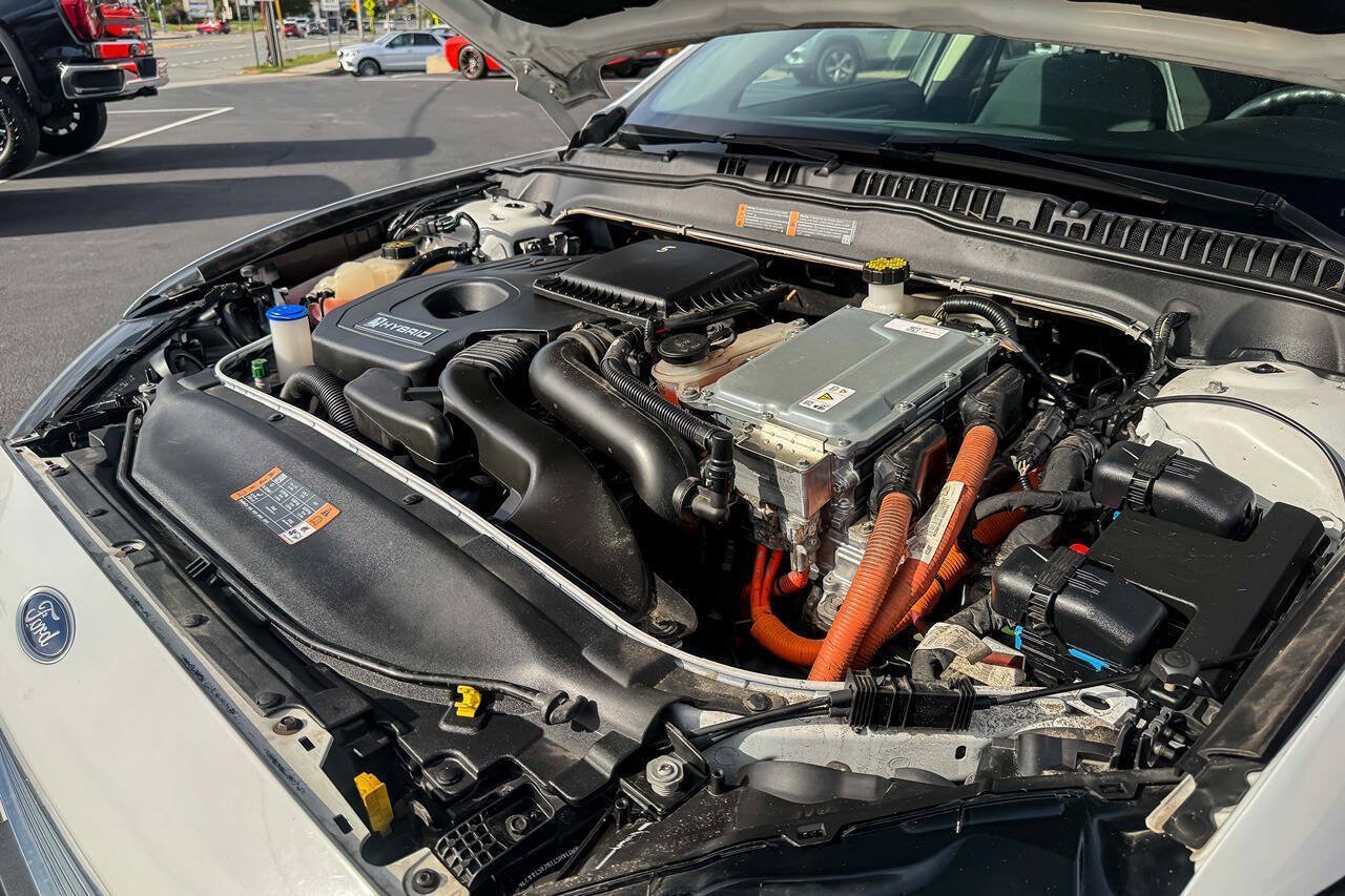 Used 2018 Ford Fusion SE FWD image 33