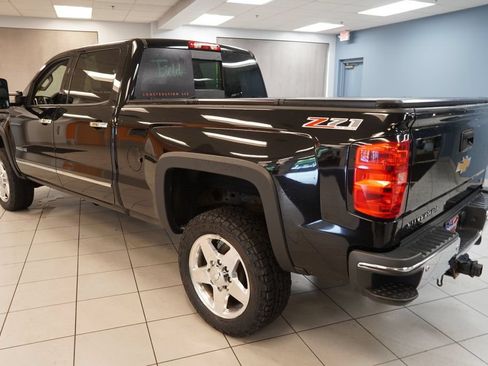 Used 2015 Chevrolet Silverado 2500 LTZ w/ Duramax Plus Package AWD/4WD image 10