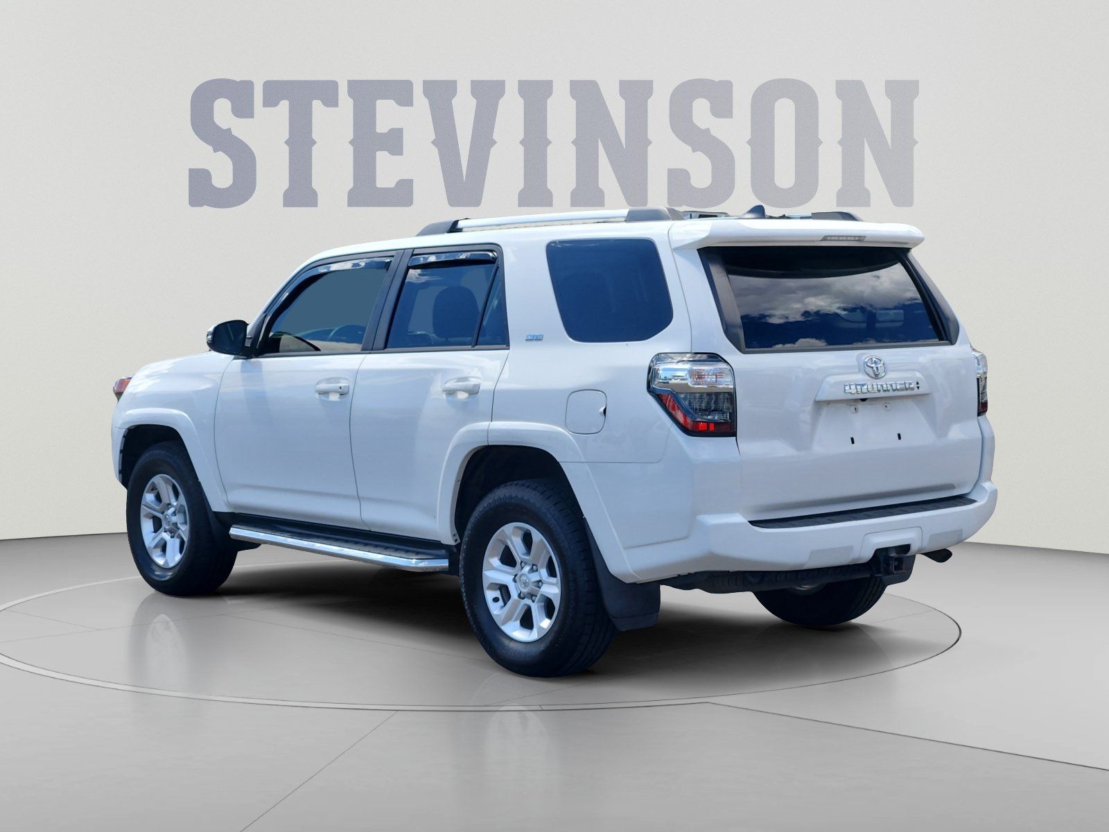 Used 2020 Toyota 4Runner SR5 Premium w/ Moonroof Package AWD/4WD image 3