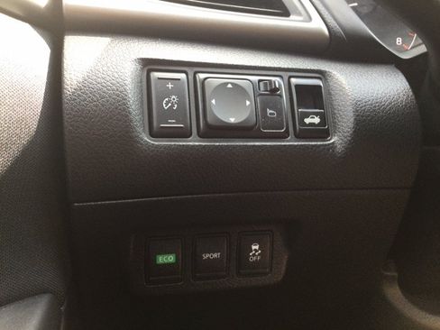 Used 2014 Nissan Sentra S FWD image 32