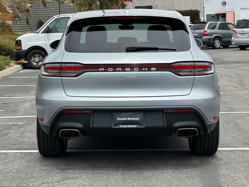 Used 2025 Porsche Macan image 8