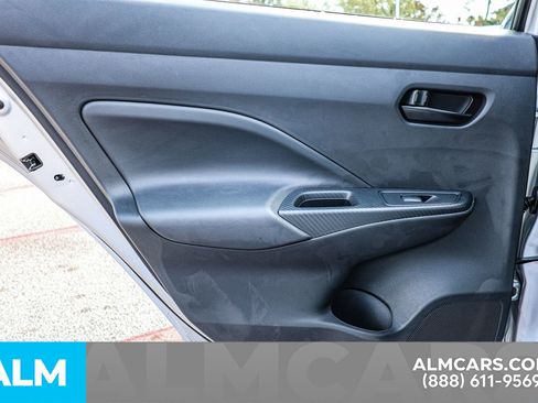 Used 2025 Nissan Versa S w/ Trunk Package image 41