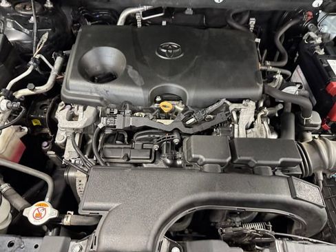 Used 2020 Toyota RAV4 XLE w/ All Weather Liner Package image 6