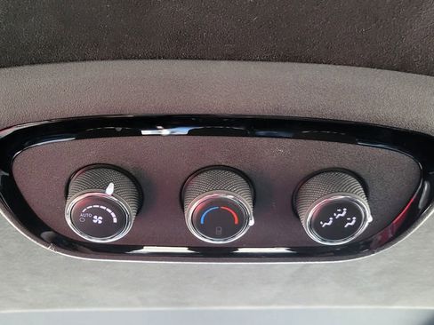 Used 2023 Dodge Durango R/T w/ Hemi Orange Plus Package RWD image 31